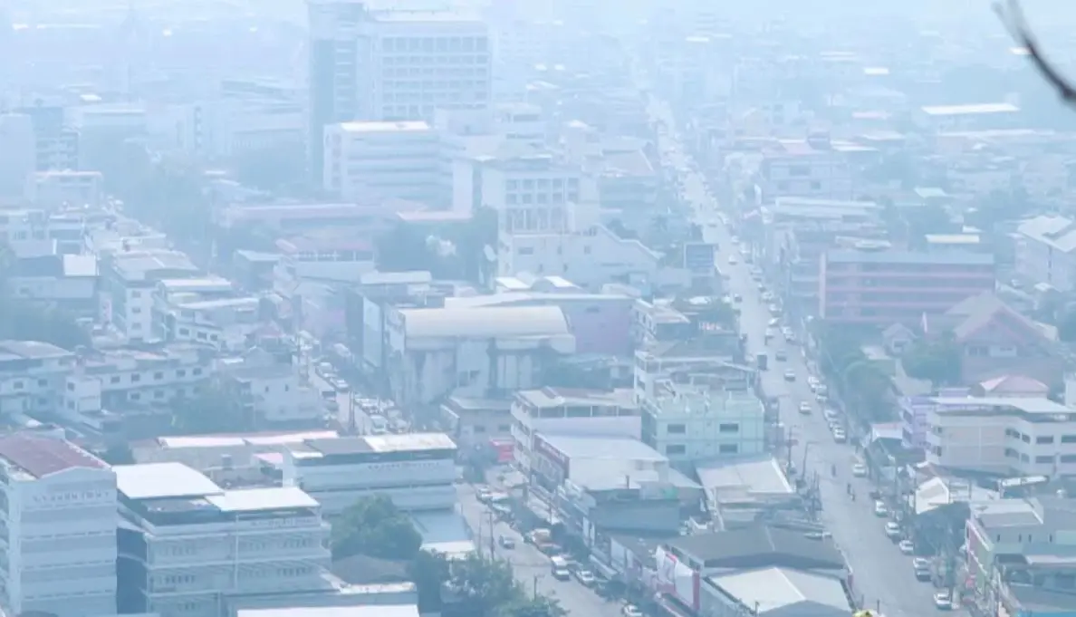 ค่าฝุ่น PM2.5 พุ่ง ผู้ว่าฯ นครสวรรค์ สั่ง 15 อำเภอเป็นเขตควบคุมไฟป่า