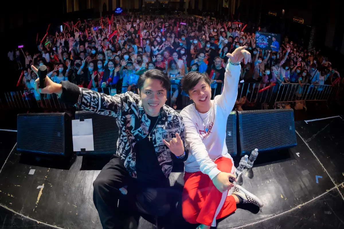 Acme วง DoubleDeep หวานใจนางเอก นนนี่ ใส่นาฬิกาหรู 20 ล้าน ขึ้นคอนเสิร์ต