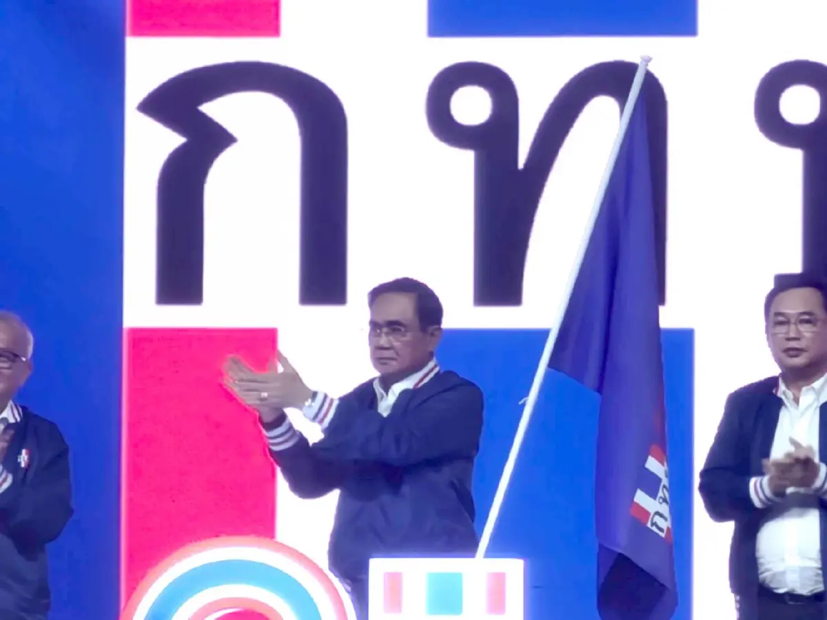 "นายกฯ" ลั่น พร้อมเดินหน้าแผนขับเคลื่อนศก.ฐานราก ทำชุมชนเข้มแข็ง