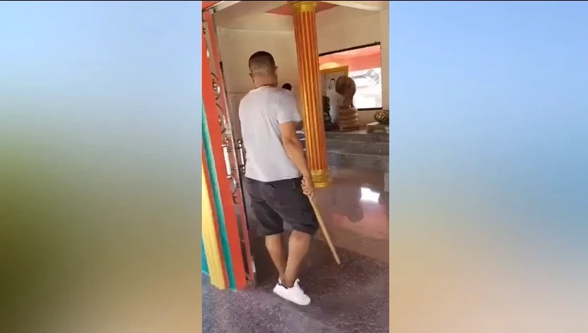 ระทึก! อดีต ด.ต.ชายแดนใต้ คลั่งไสยศาสตร์อาละวาดในวัด (มีคลิป)