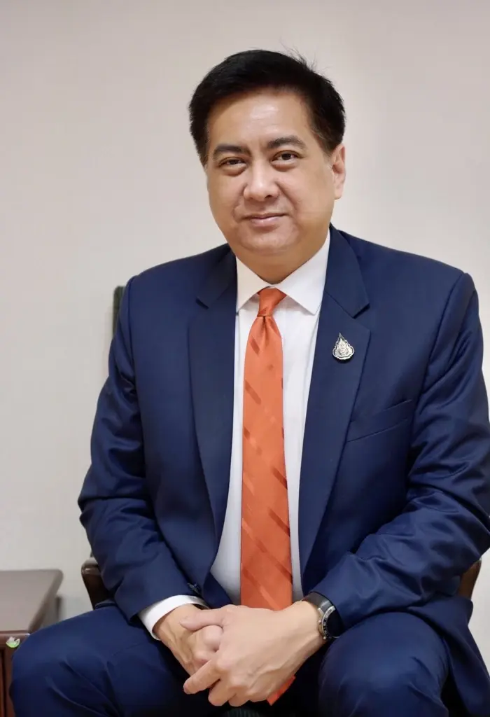 นายวีระพงศ์ มาลัย ผู้อำนวยการ สสว.