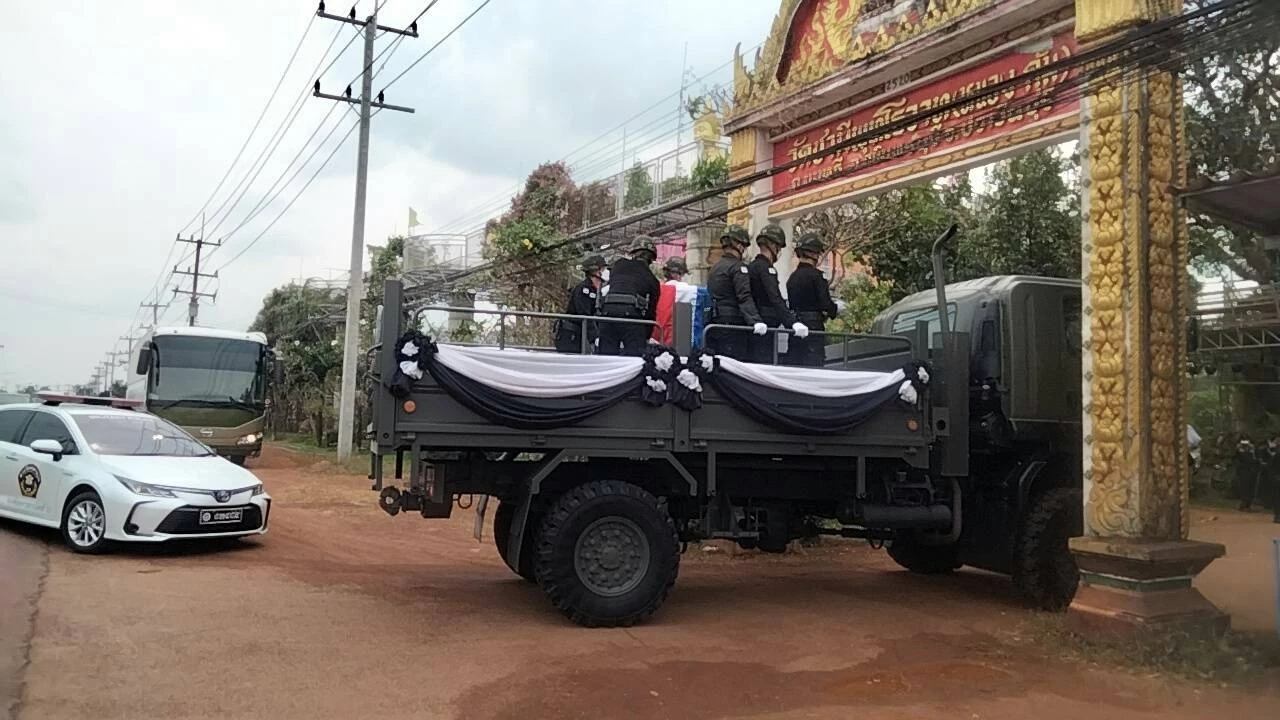 ร่าง นนร. ที่เสียชีวิตจากเหตุรถถังคว่ำถึงบ้านเกิด เตรียมฌาปนกิจ 19 ก.พ. นี้