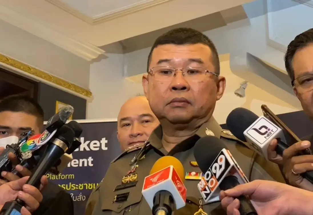 "บิ๊กเด่น" ปัดข่าวลือสั่งย้าย "ผบช.น." ส่วนอนาคตยังตอบไม่ได้