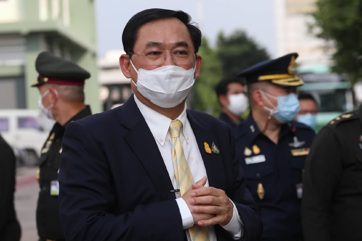 อนุชา นาคาศัย