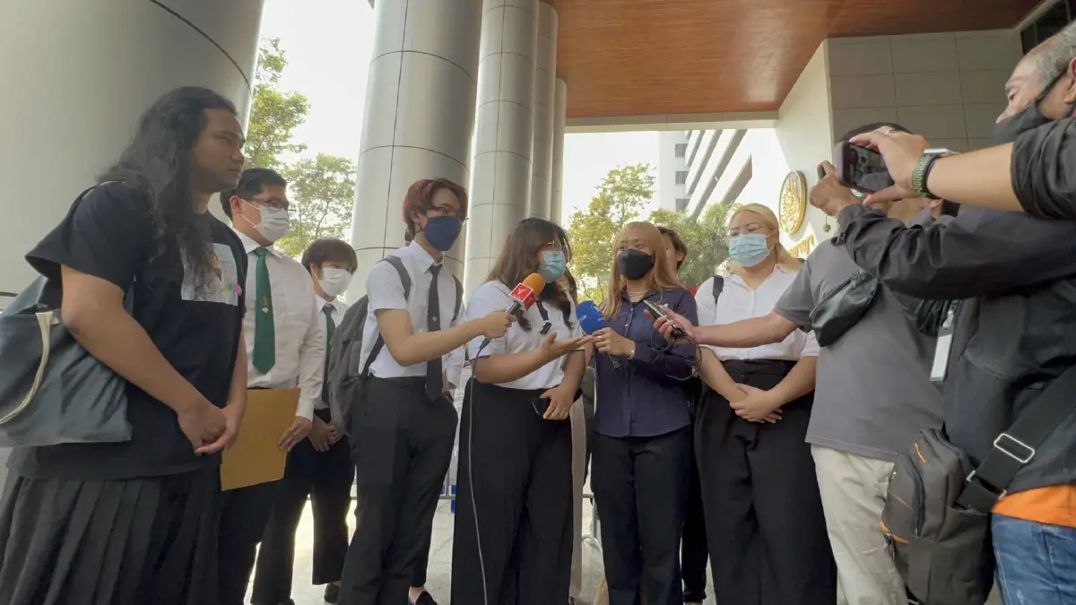 ตัวแทนนักศึกษา 11 องค์กร ยื่นจดหมายถึงอธิบดีศาลอาญา ขอปล่อยตัว"ตะวัน-แบม"