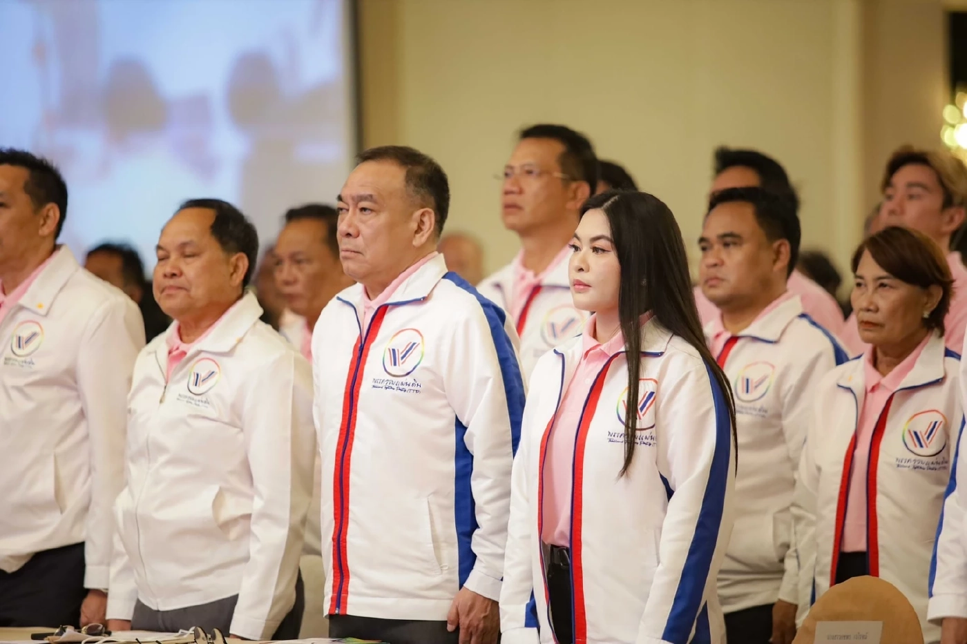 "พรรครวมแผ่นดิน" เคาะชื่อ "บิ๊กโป๊บ" นั่งหัวหน้าพรรค แทน "บิ๊กน้อย"