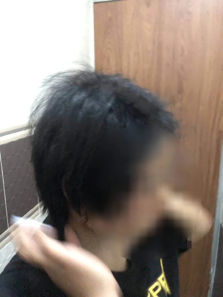 ลูกจ้างสาว ถูกเจ้าของร้านทุเรียนขืนใจ พอเมียจับได้ ช่วยกันทำร้าย อัดคลิปประจาน