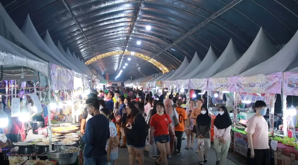 นักท่องเที่ยวมาเลเซีย-สิงคโปร์แห่เที่ยวงาน Amazing Betong Festival 2023 