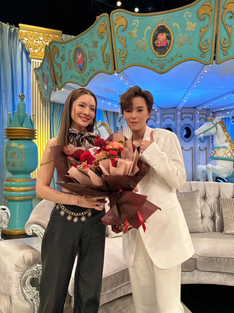 ซันนี่ เกวลิน สาวหล่อสุดฮอต มาพักผ่อนเมืองไทย ประเดิมออกรายการ 3 แซ่บ