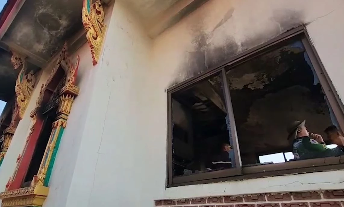 ระทึก! ไฟไหม้เมรุวัดสหธรรมาราม ขณะกำลังเผาศพ อบต.เร่งหางบสร้างใหม่