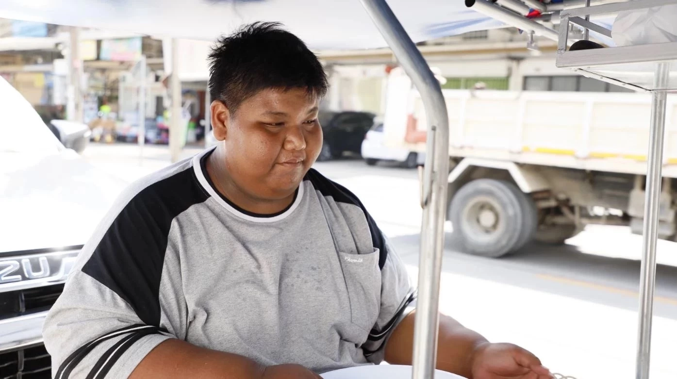 "พี่ต่อ" เล่านาทีสุดขนลุกซู่ "น้องทีน อ้วนตรึ้ม" แวะมาหา แมวยังนอนหงายท้องอยู่สองตัว