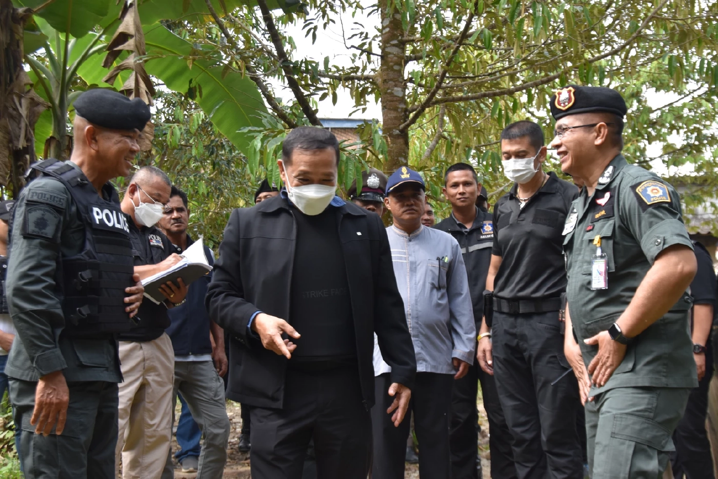 พล.ต.อ.สุชาติ ธีระสวัสดิ์ อดีตรอง ผบ.ตร.ในฐานะที่ปรึกษาคณะทำงานตำรวจ