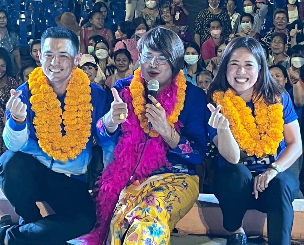 “กรณ์”  ดึง “จูรี”  ลงพื้นที่ภูเก็ต มั่นใจคว้า ส.ส. ภาคใต้อย่างน้อย 5 ที่นั่ง