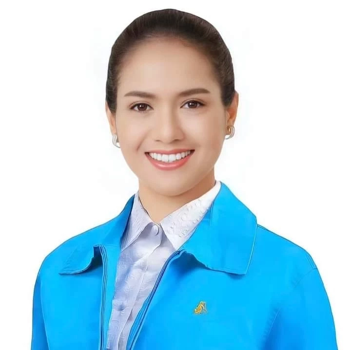 มาดามน้ำหอม สุภาพร กำเนิดผล แชมป์เก่าเขต 6