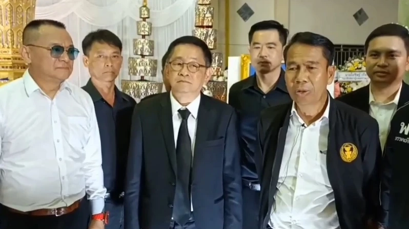 “สมชาย วงศ์สวัสดิ์” ร่วมพระราชทานเพลิงศพ “ส.ส.ตี๋ใหญ่” เมืองช้าง