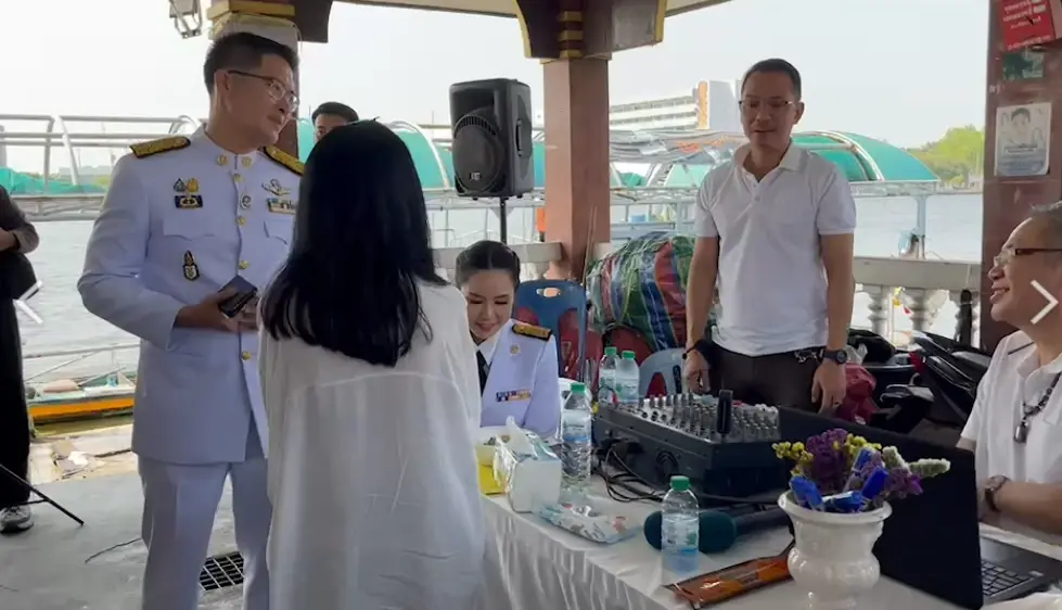แฟนคลับร่วมจัดงานรำลึกครบรอบ 1 ปี "แตงโม นิดา" พลัดตกเรือเสียชีวิต