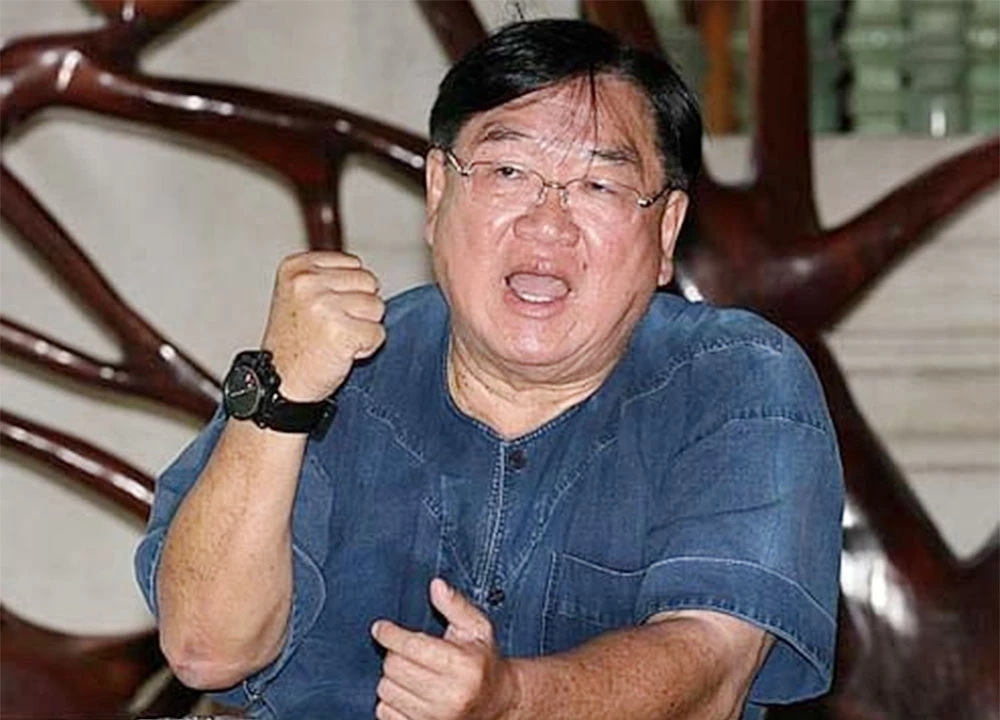 ประภัตร โพธสุธน รัฐมนตรีช่วยว่าการกระทรวงเกษตรและสหกรณ์ และเลขาธิการพรรคชาติไทยพัฒนา