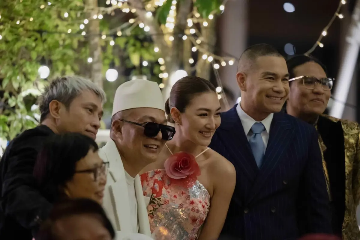 อนันดา-ณิชชา ฉลองวิวาห์เริ่มต้นชีวิตคู่ คนดังร่วมยินดีคับคั่ง (มีคลิป)