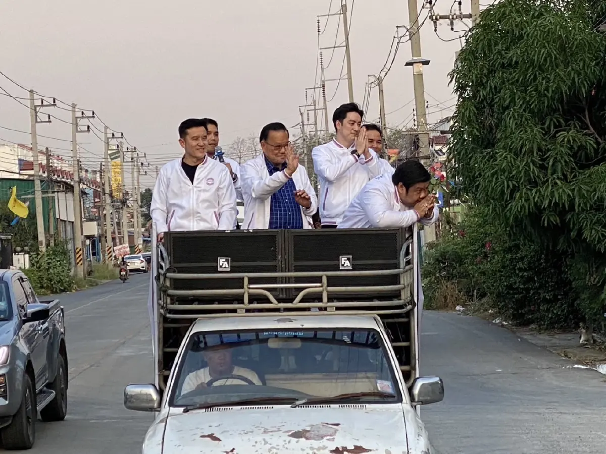 "สันติ" ควง "ชัยวุฒิ" นำทัพอ้อนคะแนนชาวกรุงเก่า เลือกผู้สมัคร"พปชร." 3 เขต