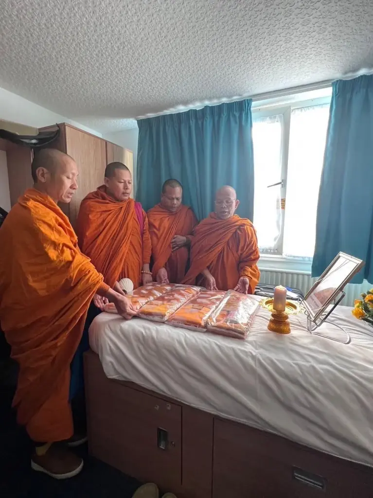 "มูลนิธิซิโก้" เจ้าภาพสวดอภิธรรม "น้องดอม" นิมนต์พระสวดอัญเชิญดวงวิญญาณ