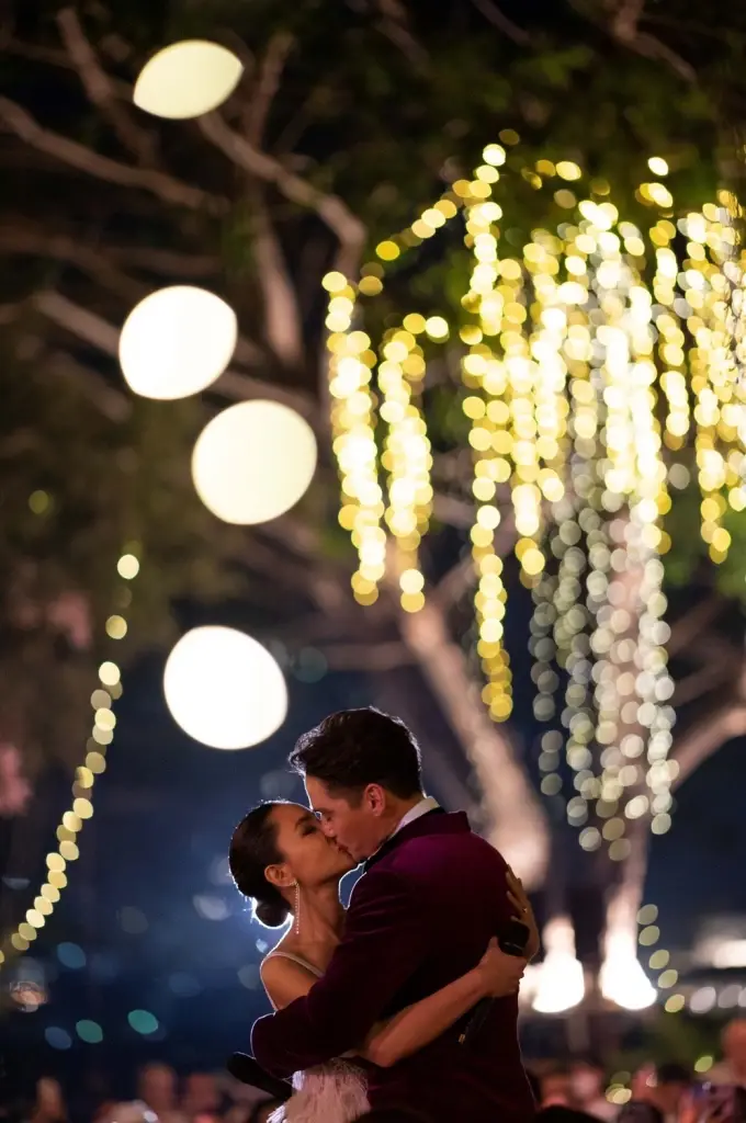 อนันดา-ณิชชา ฉลองวิวาห์เริ่มต้นชีวิตคู่ คนดังร่วมยินดีคับคั่ง (มีคลิป)