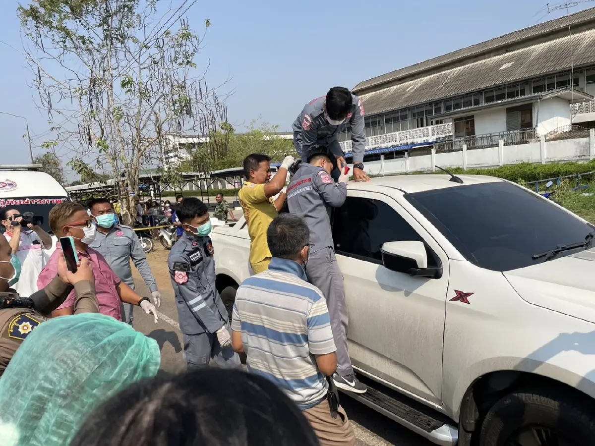 หนุ่มกำแพงเพชรป่วยซึมเศร้า จุดเตาอั้งโล่รมควันตัวเองดับคารถ