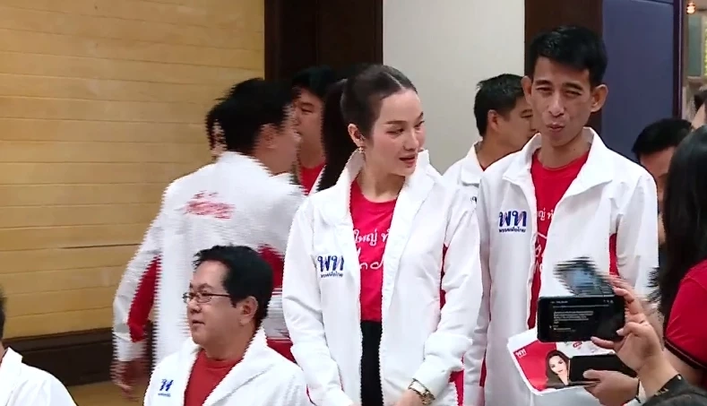 เพื่อไทย เปิดตัว อ๋อม สกาวใจ พูนสวัสดิ์ ผู้สมัครส.ส.เขตสะพานสูง 