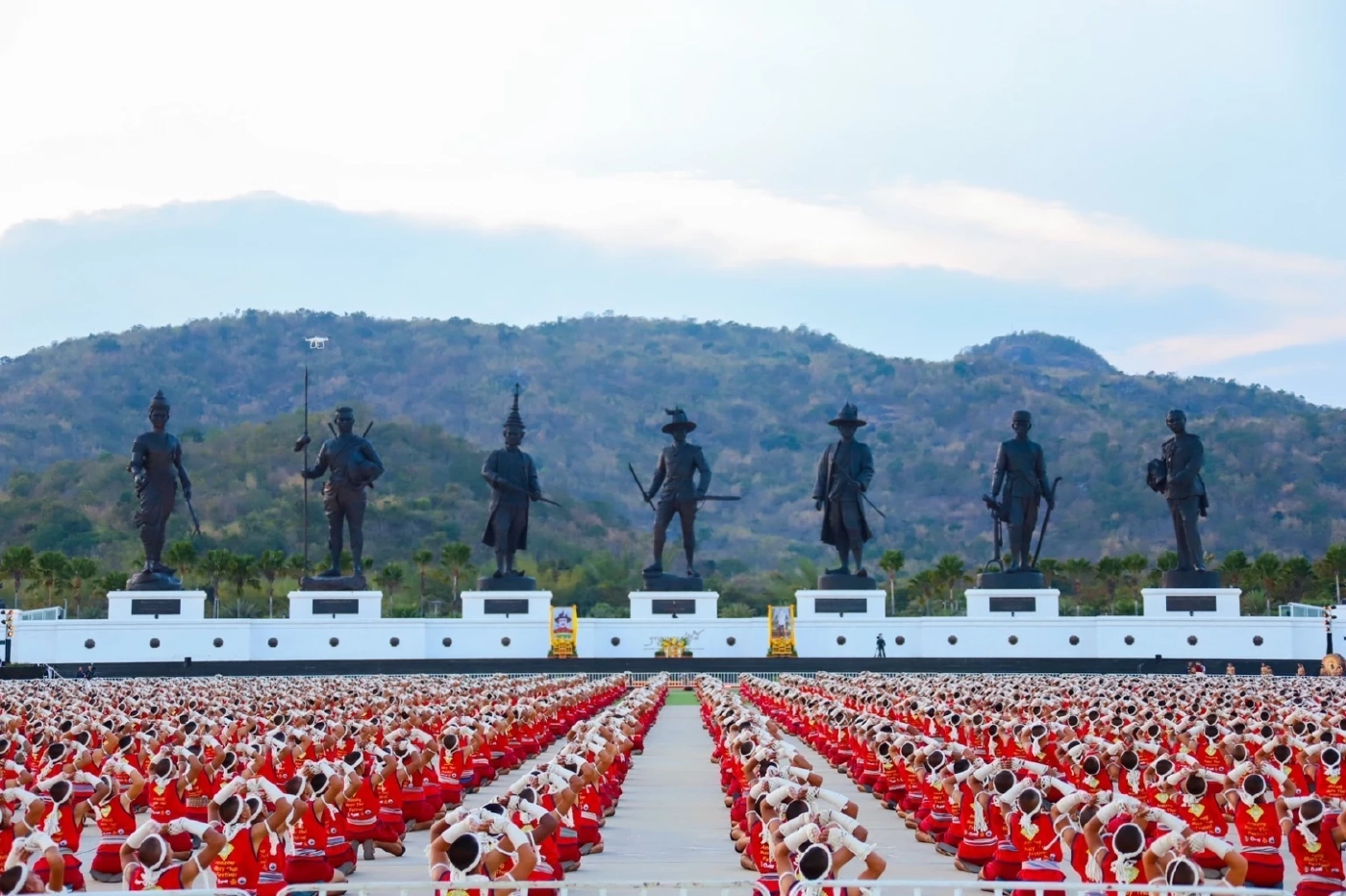 ผบ.ทบ. ให้นำมวยไทยบรรจุเป็นหลักสูตรทางทหาร