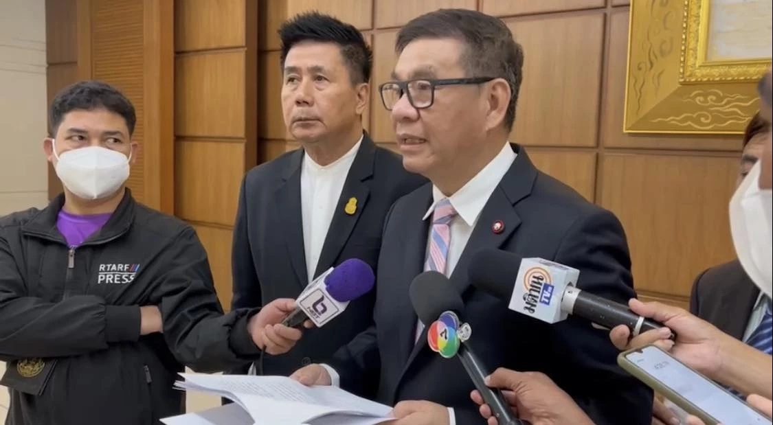 “วิษณุ” โยน กกต.วินิจฉัย ปม "บิ๊กป้อม" ลงพื้นที่พ่วงหาเสียง