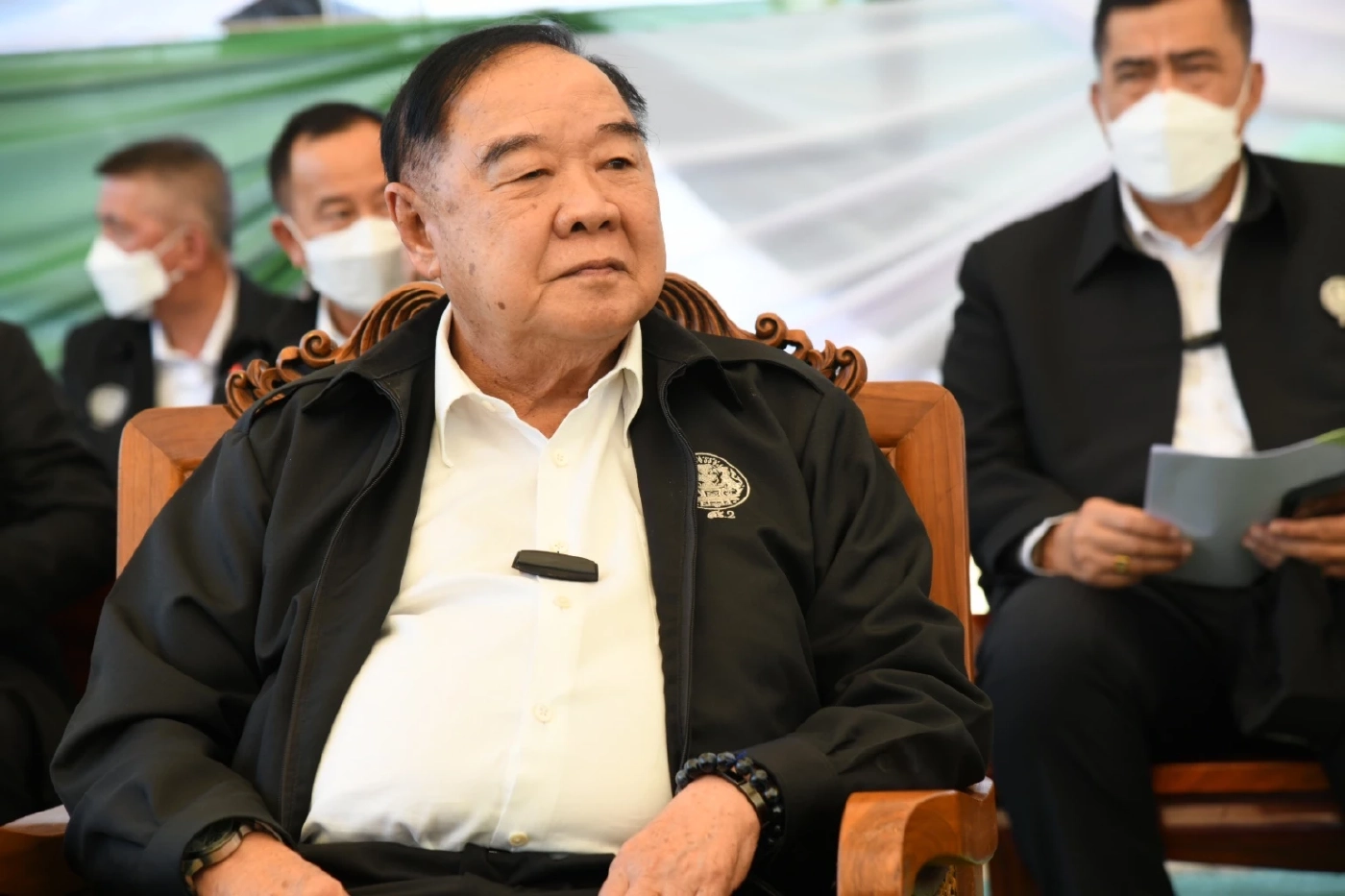 พลเอกประวิตร หัวหน้าพรรคพลังประชารัฐ