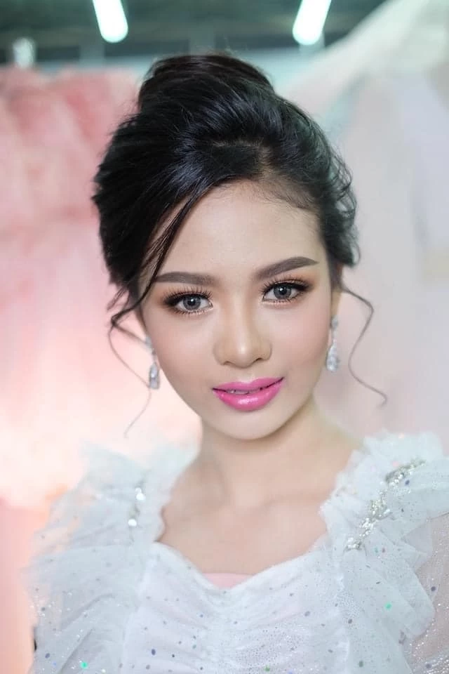 จับตาโพสต์แรก "ยูกิ เพ็ญผกา" หลังลาออกจากคณะหมอลำเสียงวิหค หันซบค่ายเพลงดัง 