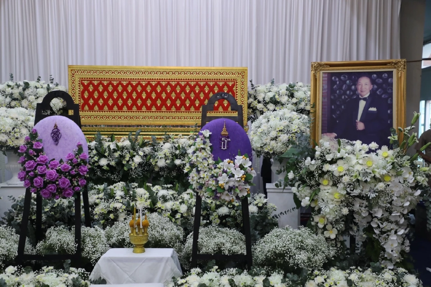 ม.ร.ว.สมลาภ กิติยากร เลขานุการในพระเจ้าวรวงศ์เธอ พระองค์เจ้าโสมสวลี กรมหมื่นสุทธนารีนาถ