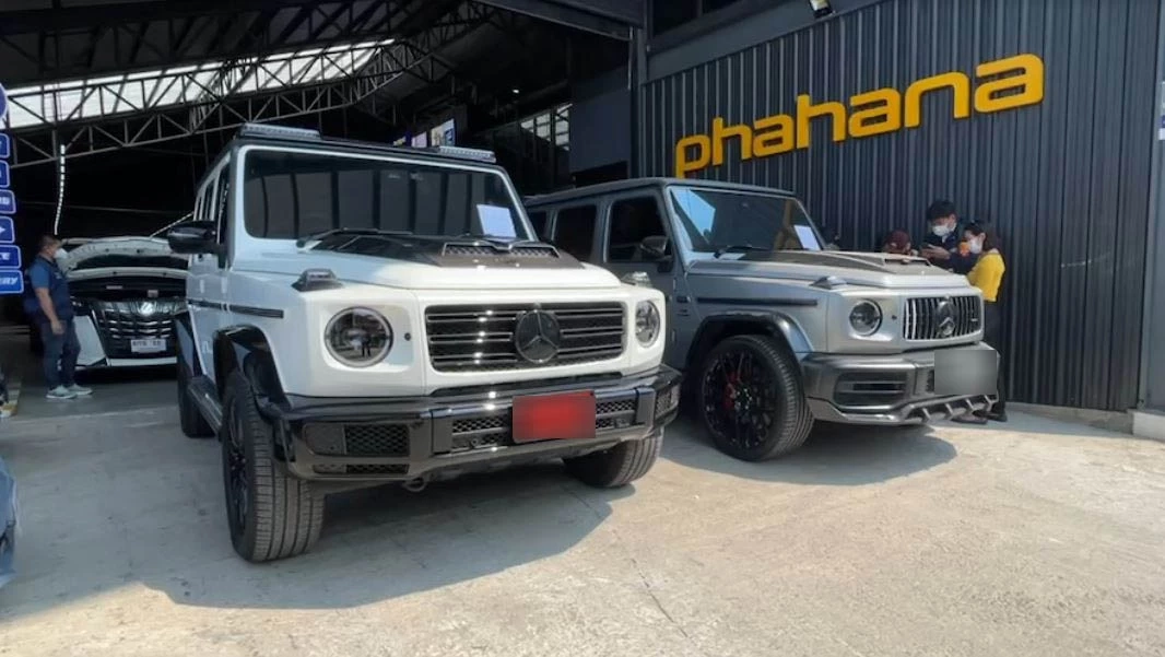 ตร.ไซเบอร์ บุกค้นโกดังย่านหัวหมาก ยึดรถหรูพี่น้อง 4 บ. เชื่อมโยง "มาเก๊า 888"