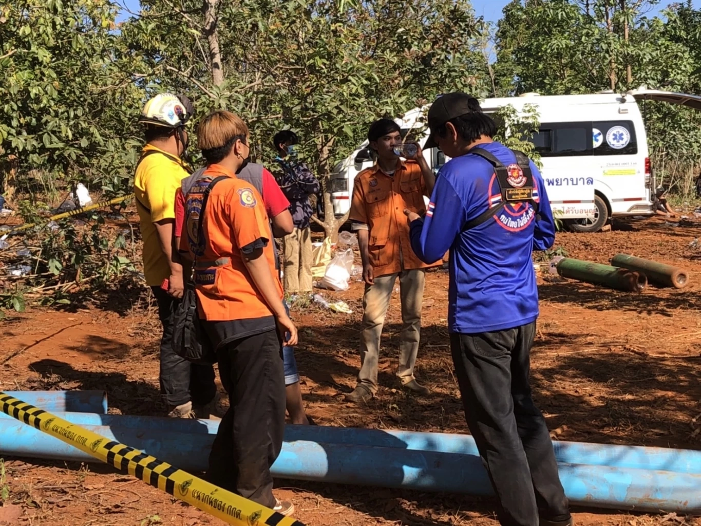 ด่วน! เฮดังๆ ระดมแบคโฮขุดทั้งคืน ช่วยเด็กตกท่อบ่อบาดาล 18 ชม.ได้แล้ว