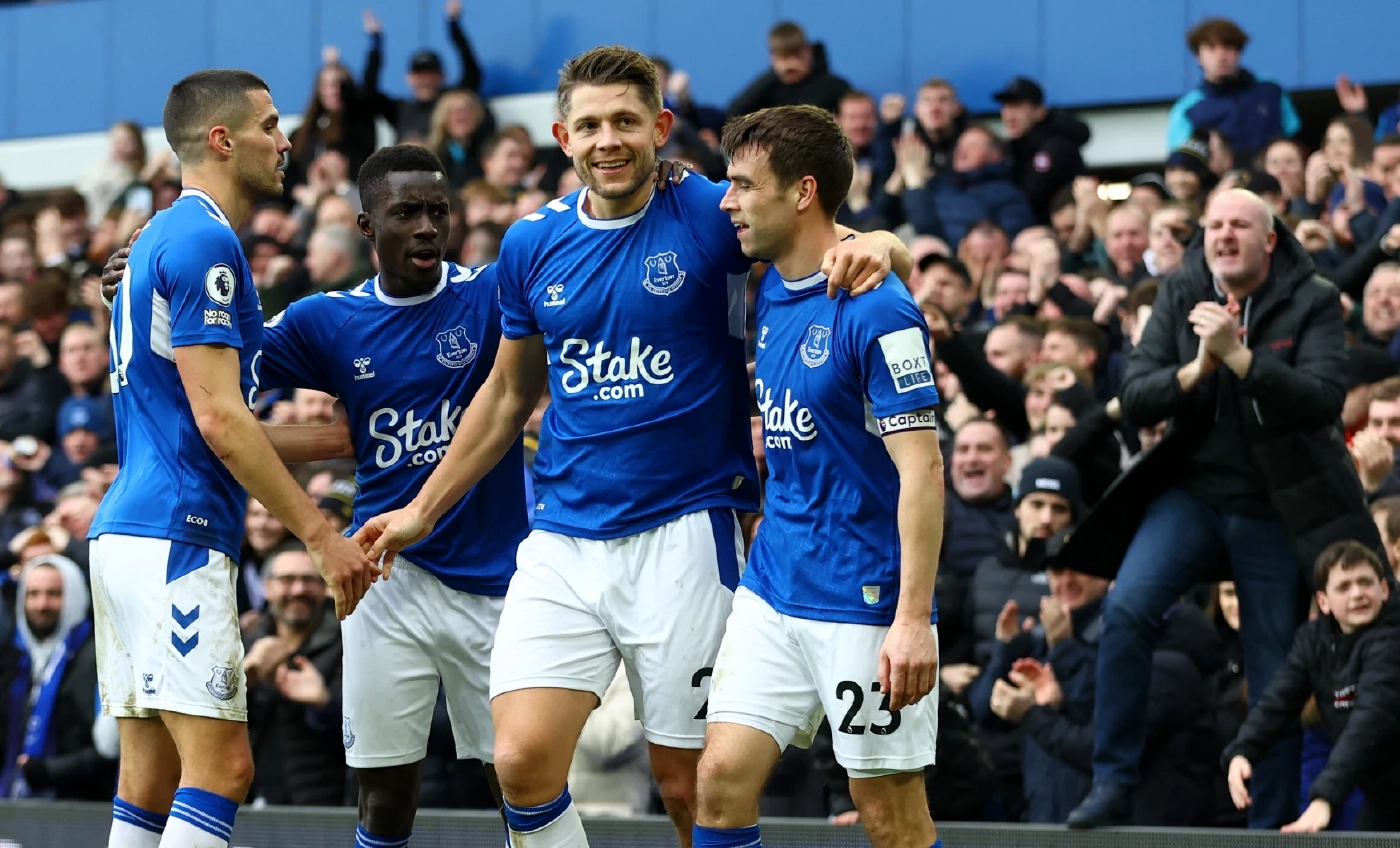 "ลิเวอร์พูล vs เอฟเวอร์ตัน" พรีเมียร์ลีก 03.00 น. เช็กสถิติ ความพร้อม ช่องถ่ายทอดสด