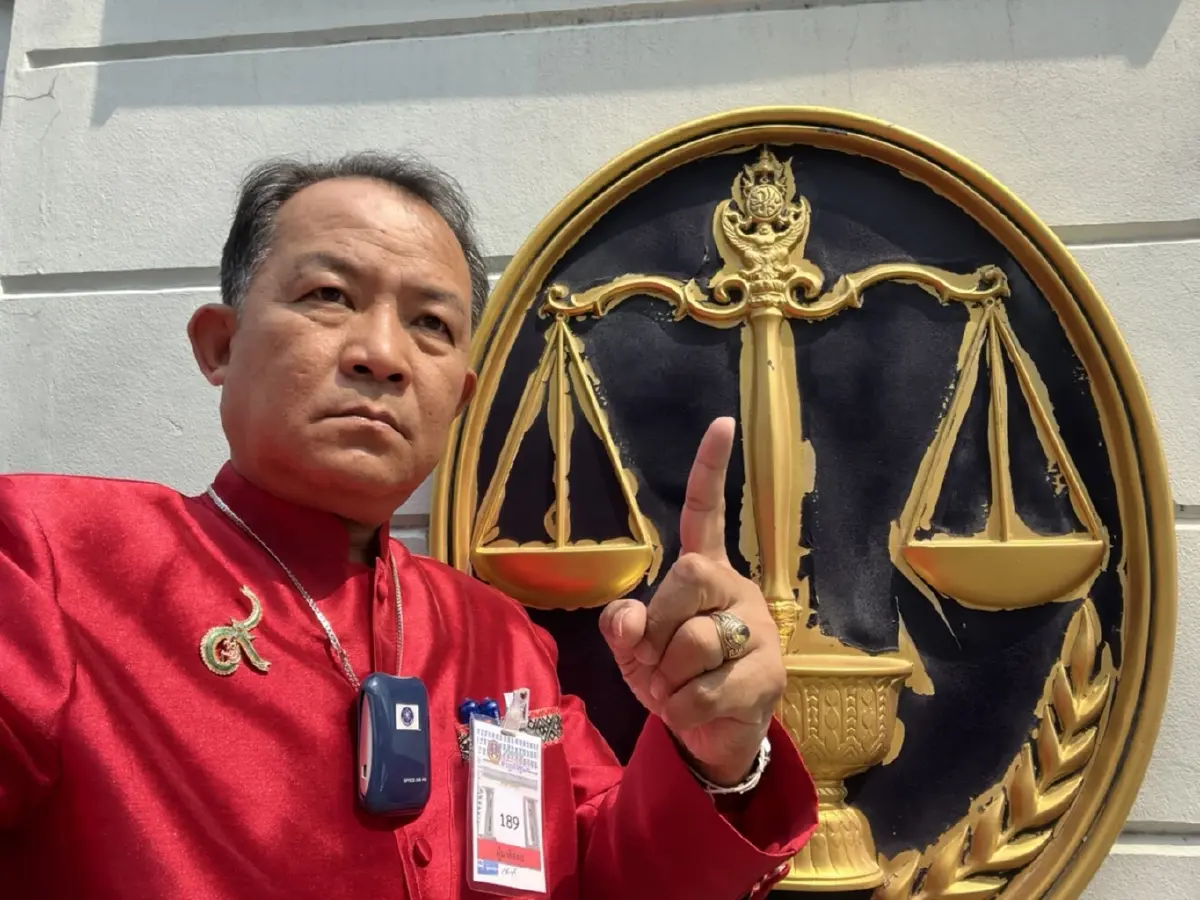 "ศรีสุวรรณ" ร้องศาลปกครอง เพิกถอนมติ กสทช. “รับทราบ” ควบรวม ทรู-ดีแทค