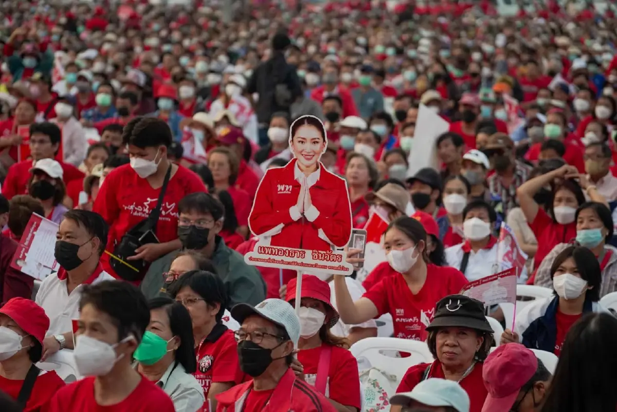 “เพื่อไทย”ปราศรัยที่เชียงใหม่ อุ๊งอิ๊งค์ อ้อนขอคะแนนแลนสไลด์ 