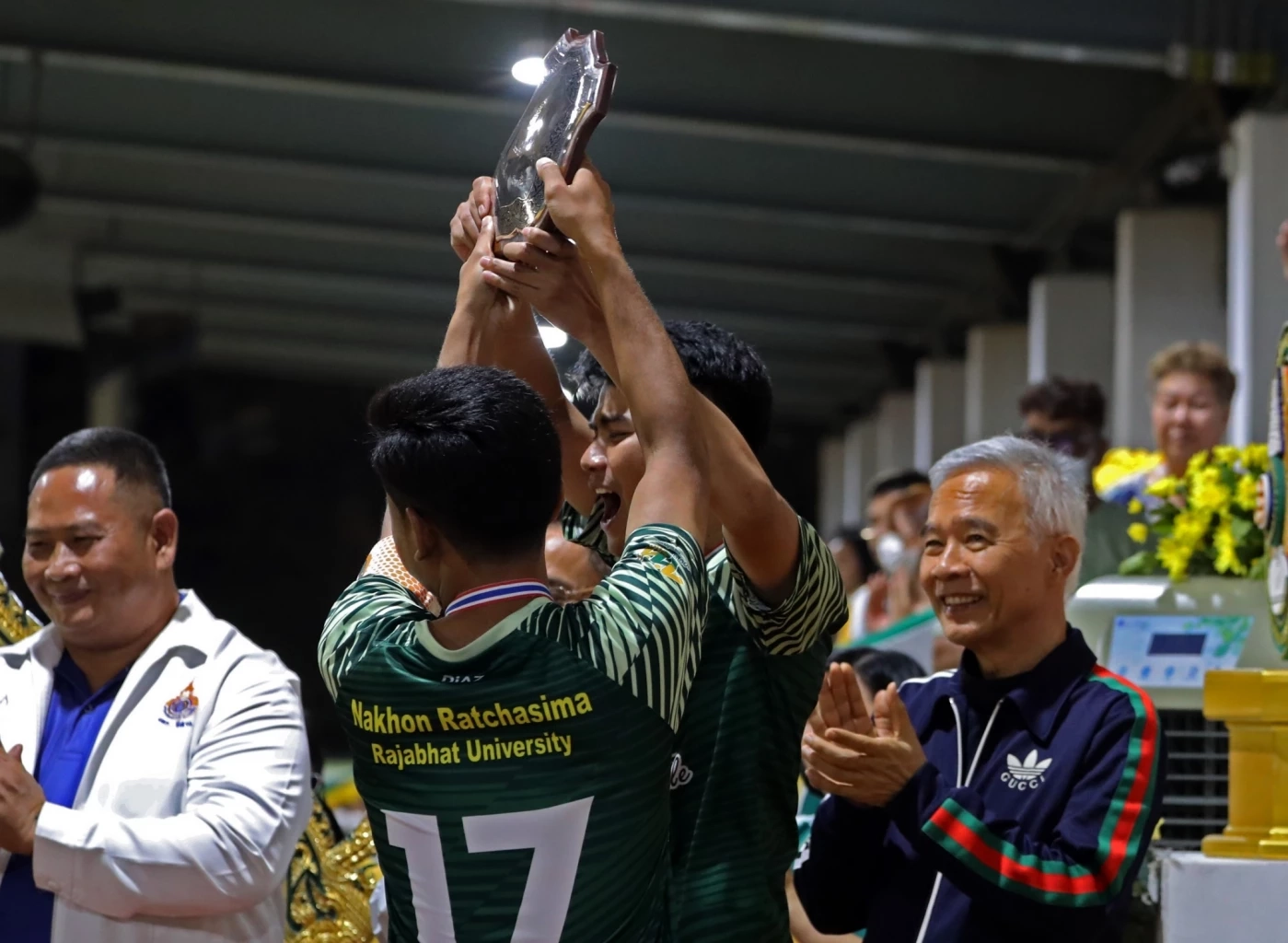 สุวัจน์ ชื่นชมฟุตบอลประเพณี”ราชภัฏ-ราชมงคล” ครั้งที่ 53