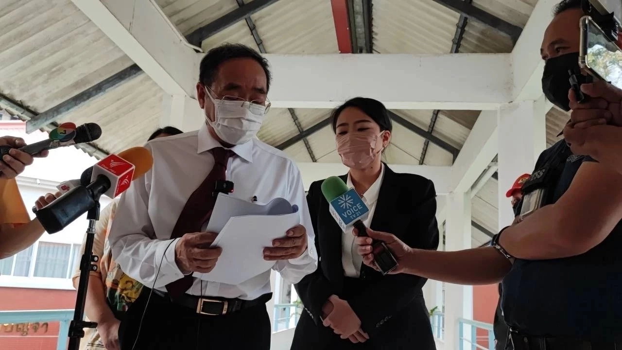 แพทย์ตรวจสุขภาพ“ตะวัน-แบม”ตร.ยันยังไม่สลายกิจกรรม