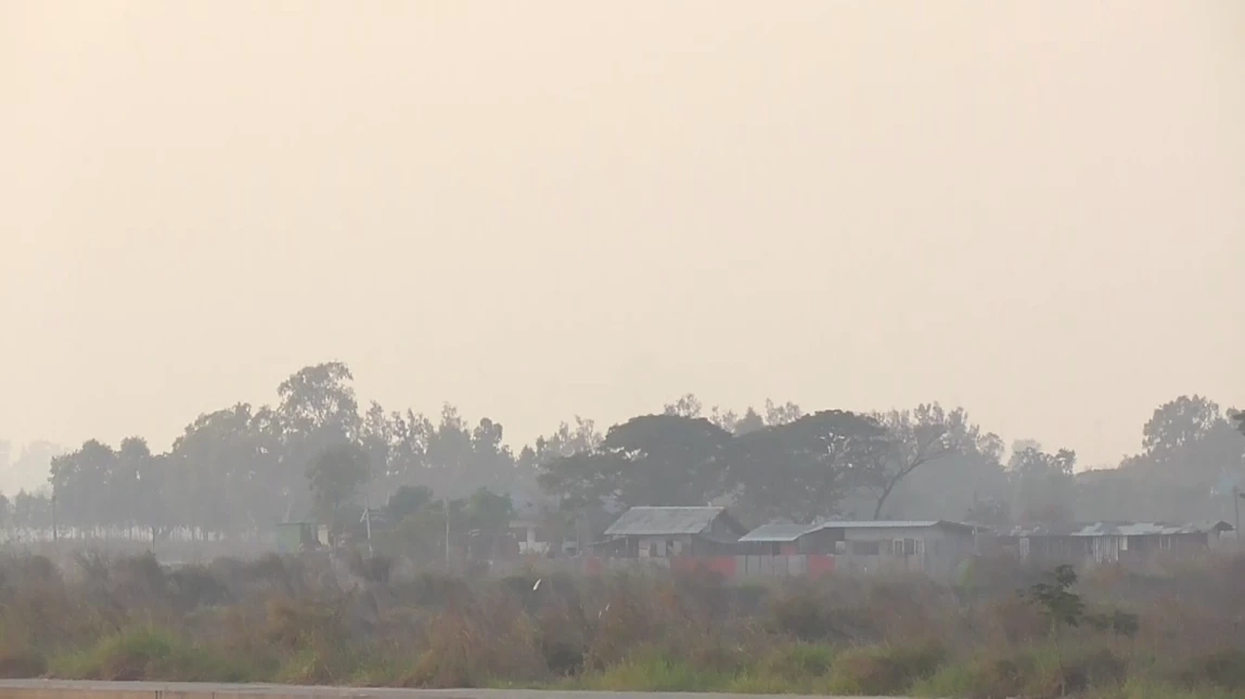 ค่าฝุ่น"PM 2.5" อ่างทองพุ่งทะลุโซนแดง สูงสุดในรอบปี