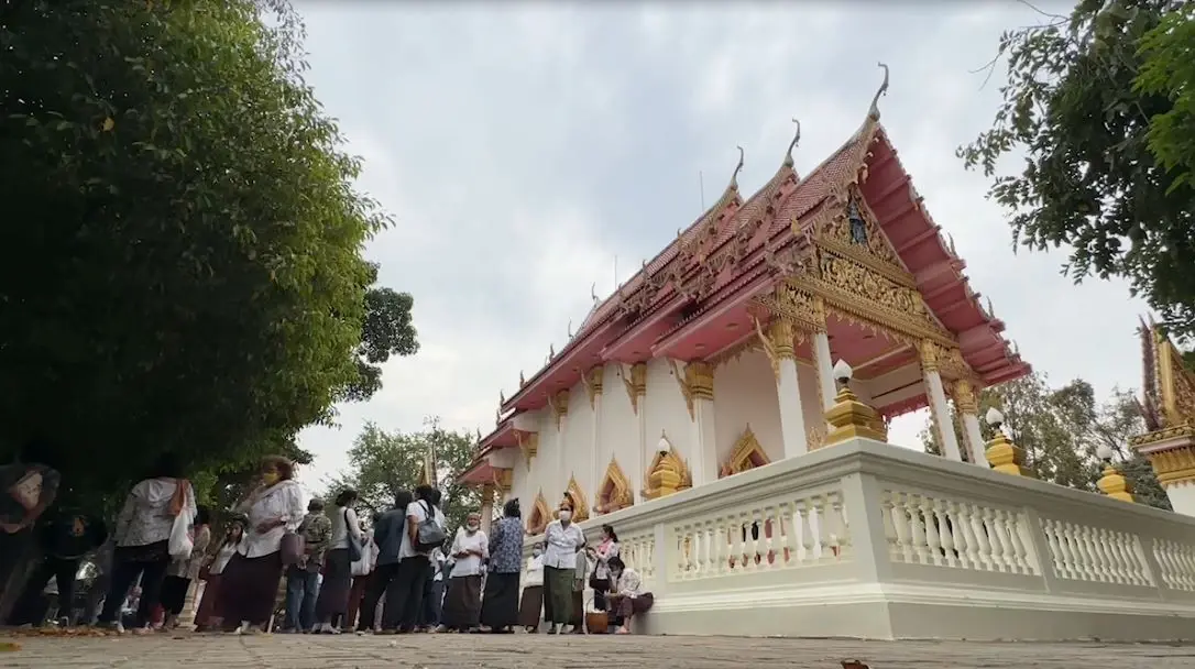 ชาวบ้านนับร้อย ขอความเป็นธรรมให้ ครูบาไก่ ท้า แพรรี่ ลงมาดูข้อเท็จจริง