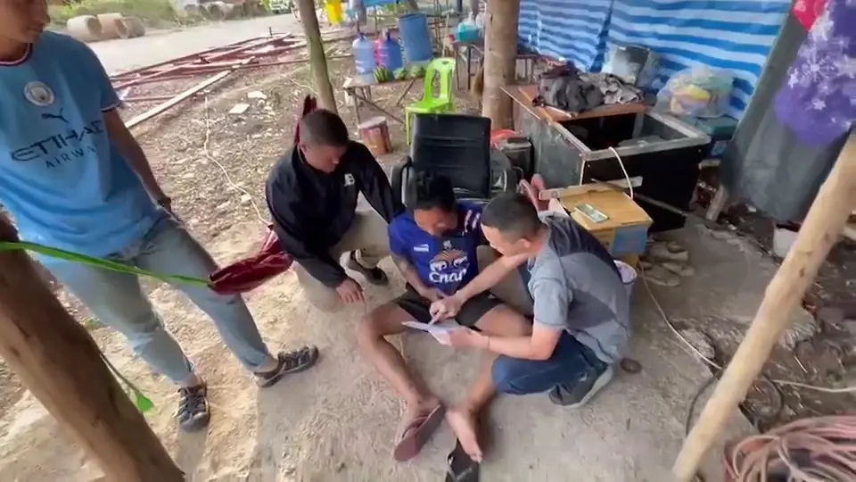 รวบมือปืนผู้ต้องหาหนีคดีสังหารเพื่อน กบดานระยองนาน 5 ปี