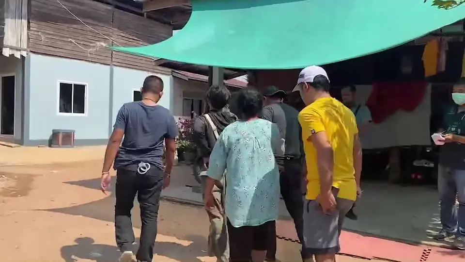 พาไปค้นอาวุธปืน