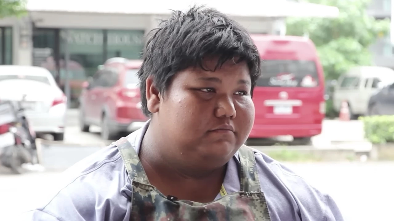 "พี่ต่อ" เล่านาทีสุดขนลุกซู่ "น้องทีน อ้วนตรึ้ม" แวะมาหา แมวยังนอนหงายท้องอยู่สองตัว