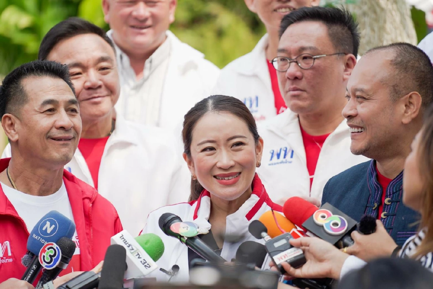 “อุ๊งอิ๊งค์” กั๊กเป็นแคนดิเดต ด้าน "นพ.ชลน่าน" ย้ำนายกฯต้องพท.เท่านั้น