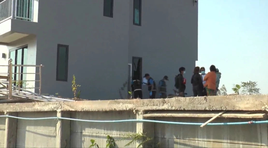 สาวฐานะดี ผูกคอปริศนา ญาติหวั่นเป็นฆาตกรรมซ่อนเงื่อน