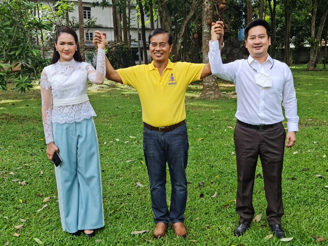 สุภาพร กำเนิดผล , ถาวร เสนเนียม , อนุกูล พฤกษานุศักดิ์