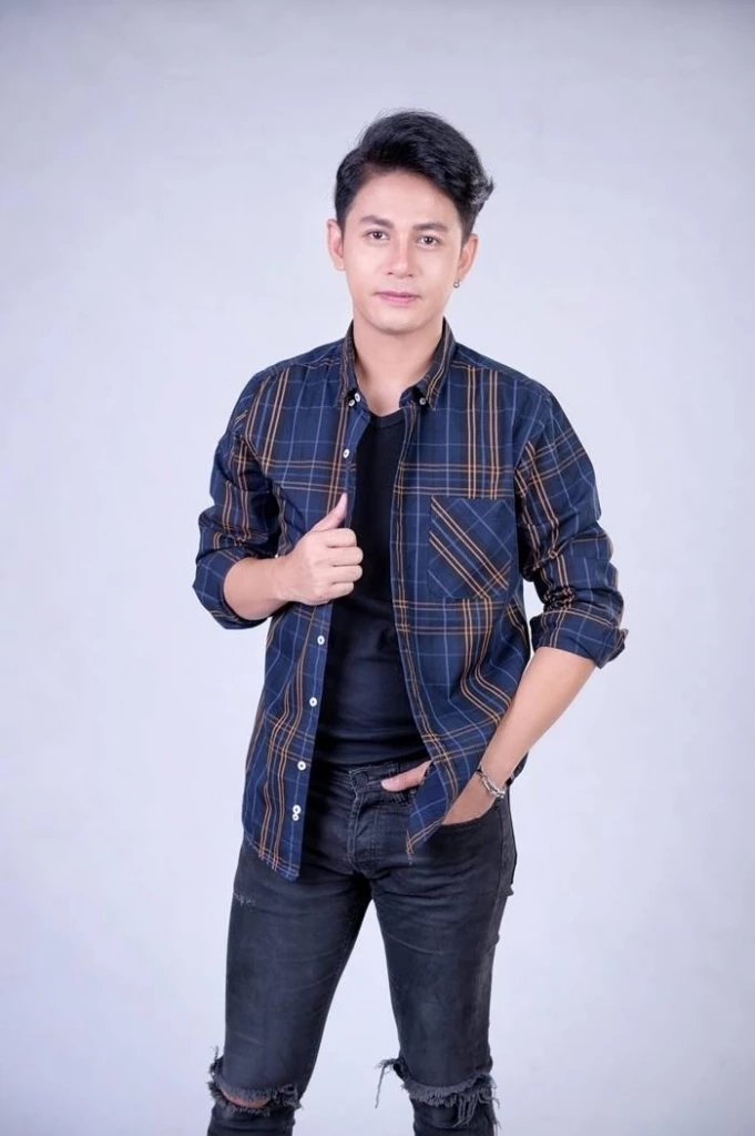 โซเชียลแห่ส่งกำลังใจ หลังภรรยา"นิว มุกดา" ส่งโพสต์เศร้า "เธอก็แค่นอนหลับพักให้หายเหนื่อย ตื่นมาไปเที่ยวกันใหม่นะนิว"