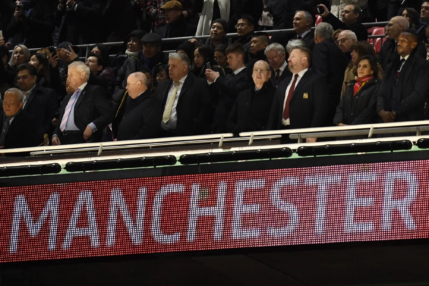 ประมวลภาพความสำเร็จของ "แมนยู" หลังผงาดแชมป์ "คาราบาวคัพ"