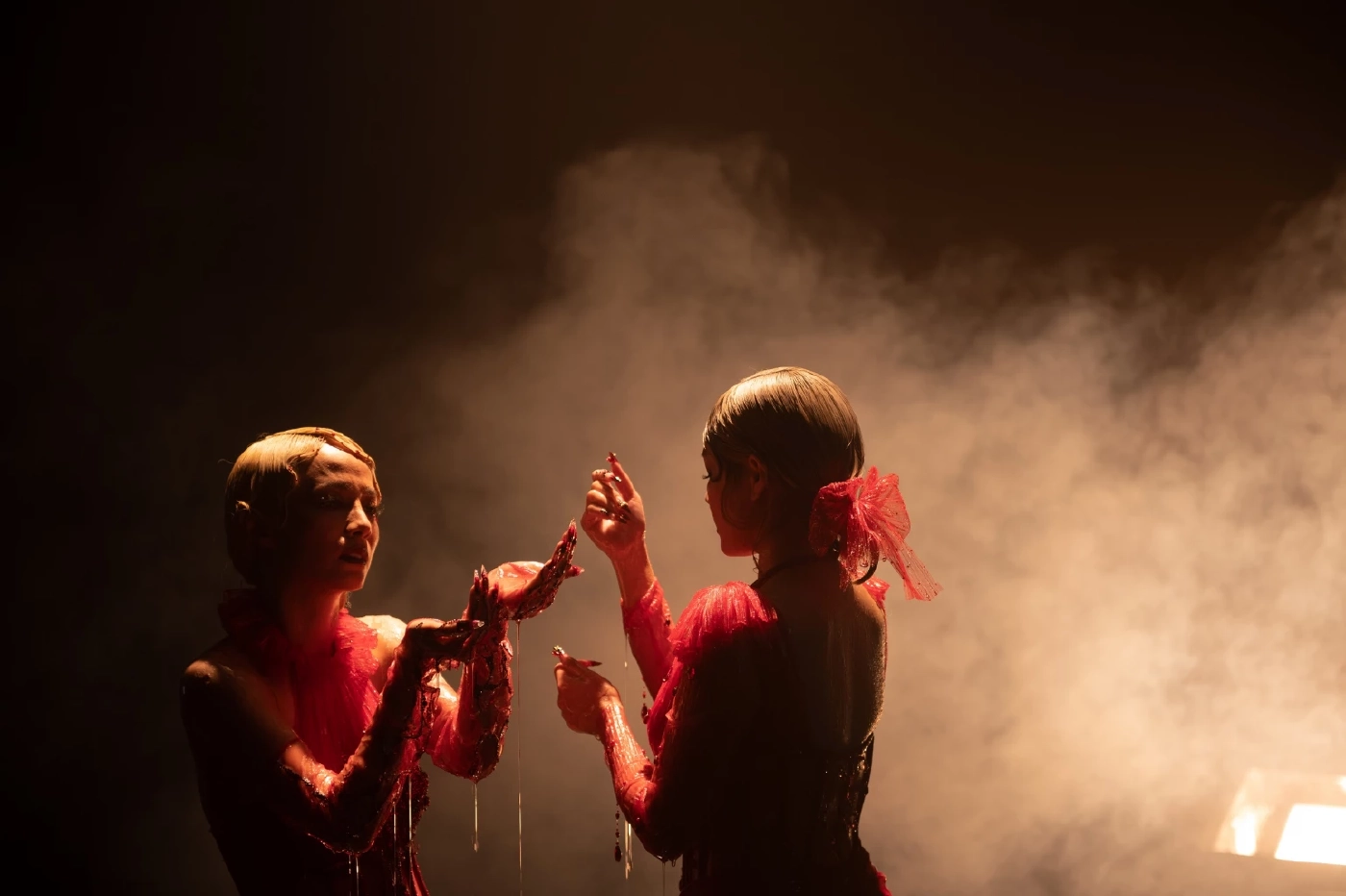 นิว-จิ๋ว ปลื้ม  จมน้ำตา กระแสแรง ทนเหนียว ชุ่มน้ำเชื่อมอยู่ 3 ชั่วโมงกว่า